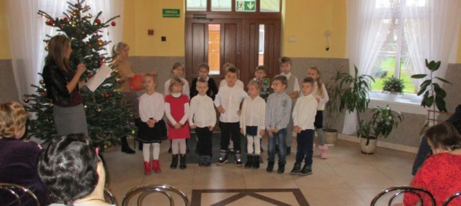 Występ dzieci ze Stołeczna Występ dzieci ze Stołeczna